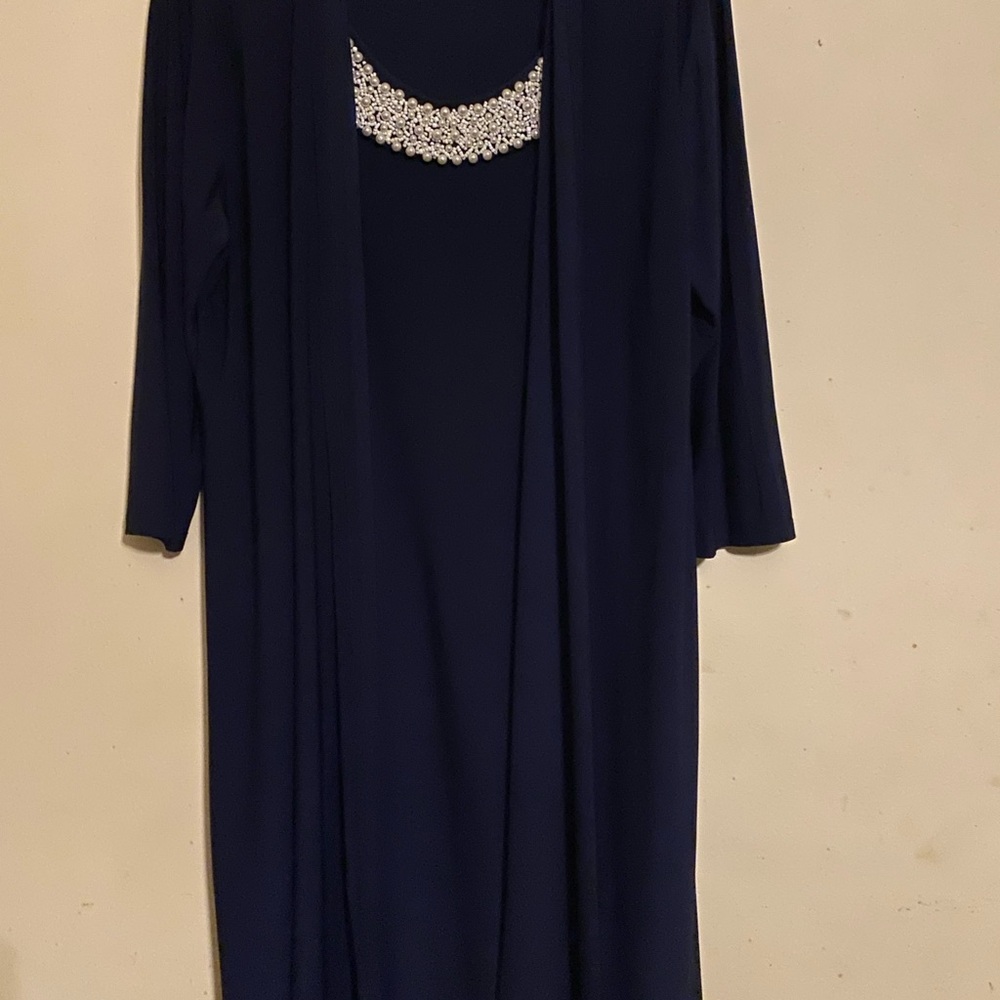Elegant Navy Blue Dress with Embellished Pearl Neckline
